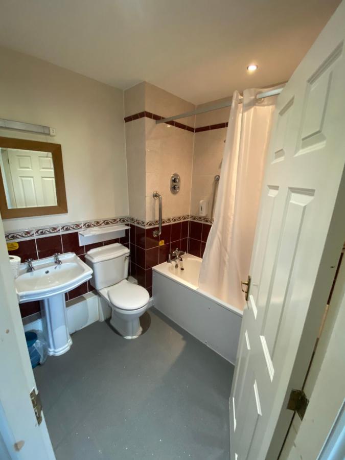 Ibis Budget Bromsgrove Exteriör bild