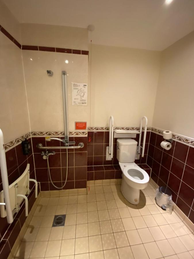 Ibis Budget Bromsgrove Exteriör bild