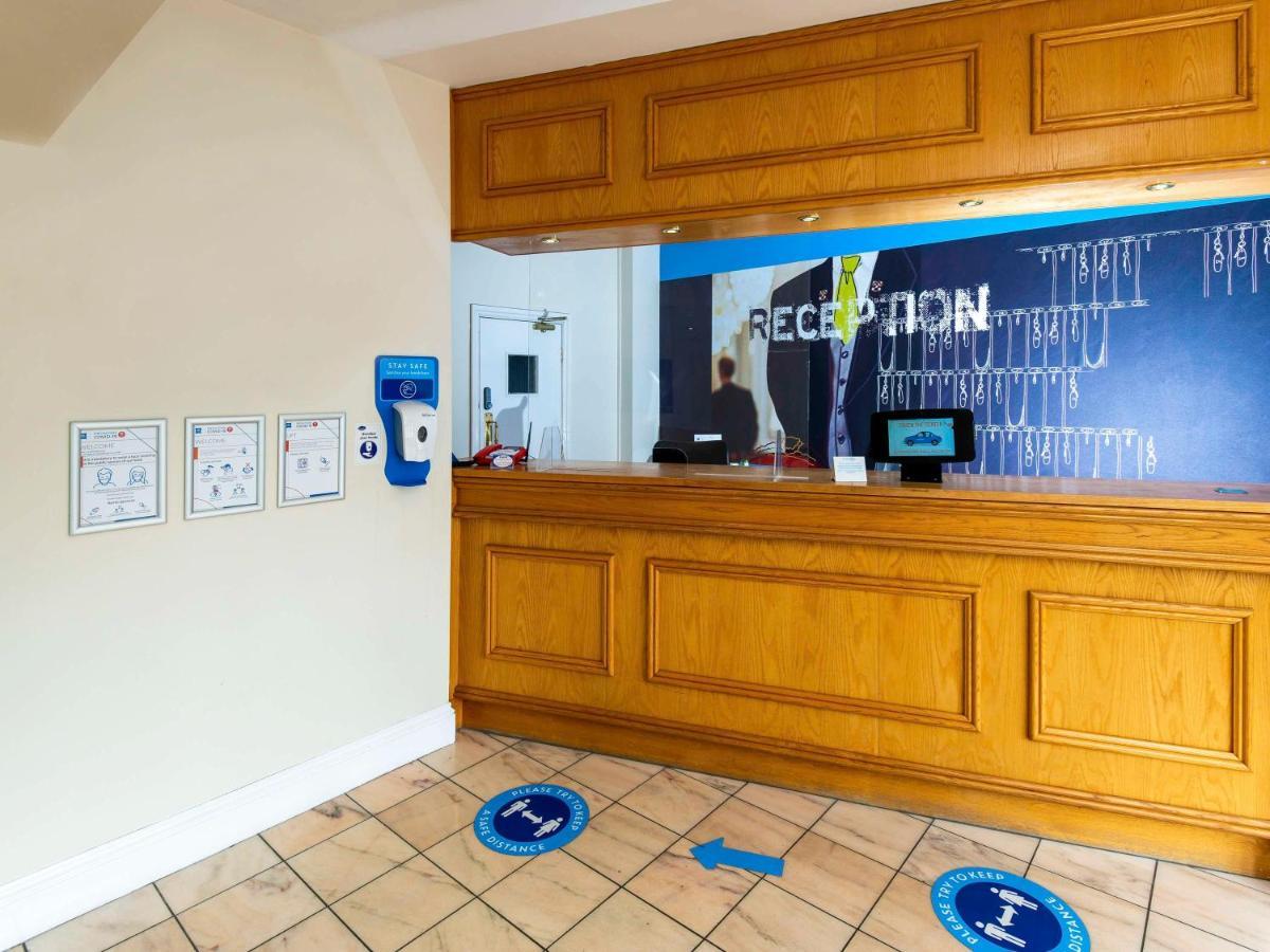 Ibis Budget Bromsgrove Exteriör bild